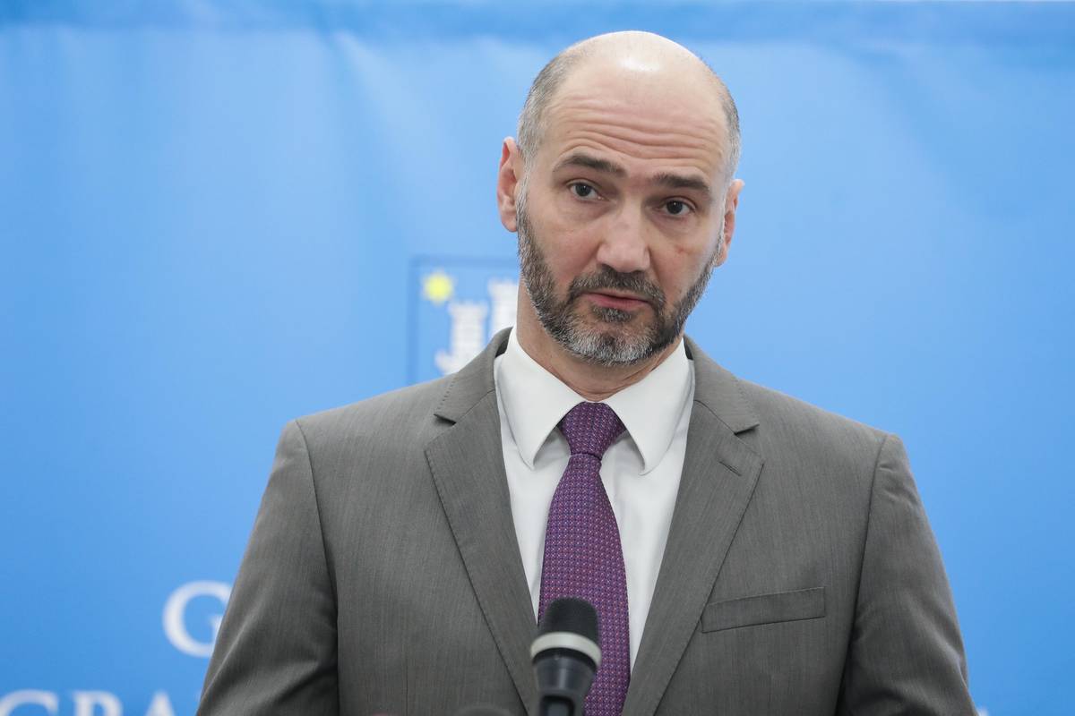 Joško Klisović: Čekamo da se s Vladom donese odluka o EU projektu bolnice Srebrnjak