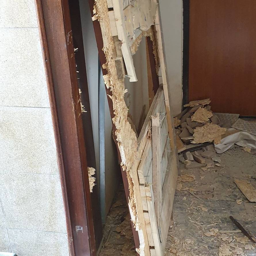 Dikana iznijeli zaštitari: 'Idem iz Hrvatske, sve ću rasprodati'