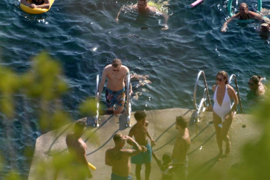 Heidi Klum and her husband Tom Kaulitz wedding lunch at Fontelina Restaurant