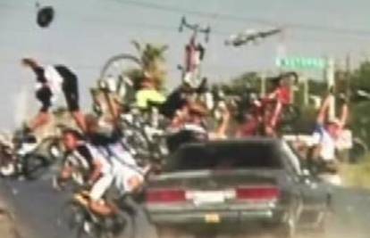 Meksiko: Autom se zabio u bicikliste na utrci