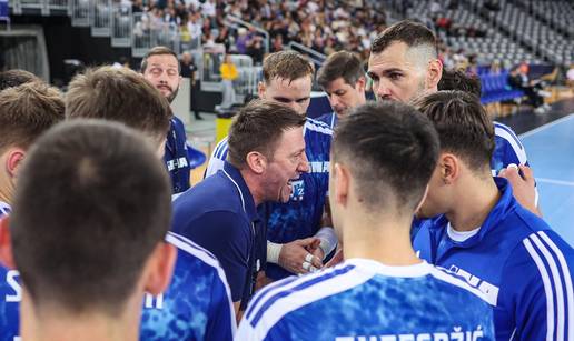 Umjesto da je napuni, Zagreb će u listopadu isprazniti Arenu. A eksplozija od igrača grije klupu