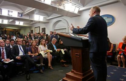 Brifing s novinarima u Bijeloj kući: Hoćete li govoriti istinu?