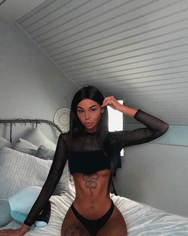 FOTO Govore joj da je crnkinja: Irkinja je opsjednuta solarijem, a ima i jako uzak struk...