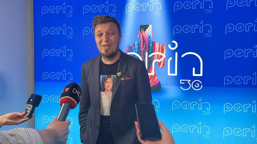 Edo Maajka osvojio nagradu pa ju zamijenio pivom: 'Draži mi je Porin koji sam osvojio 2003.'