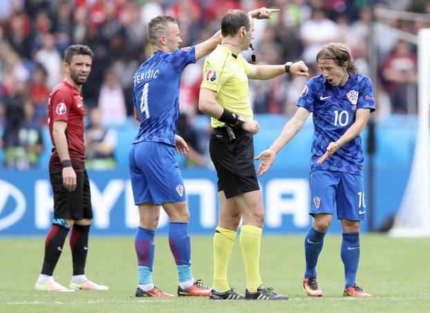 Pariz: UEFA EURO 2016., 1. kolo, skupina D, Turska - Hrvatska