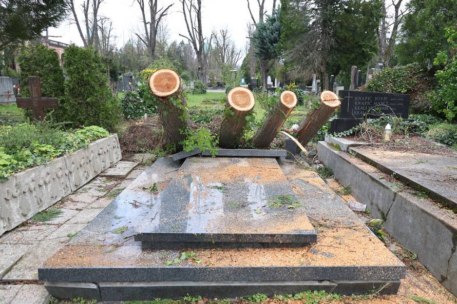 Zagreb: Posljedice velikog nevremena na Mirogoju