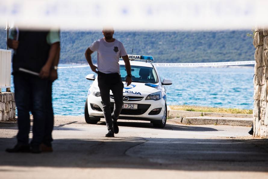 U Kaštel Kambelovcu ubijena jedna osoba, dvoje ranjenih