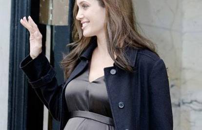Trudna glumica Angelina Jolie pomaže iračkoj djeci