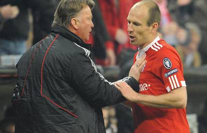 Robben: Poludio sam jer me trener Van Gaal izvadio