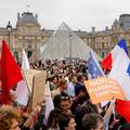 Više od 100.000 Francuza na prosvjedu protiv obaveznog cijepljenja i covid potvrda