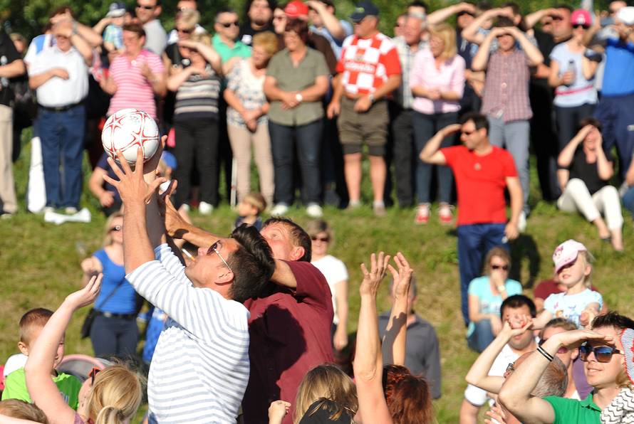 Međimurci uz 'vatrene': Čak 5 tisuća ljudi na prvom treningu