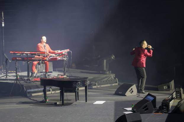 Zagreb: Peđa Jovanović održao koncert u Areni