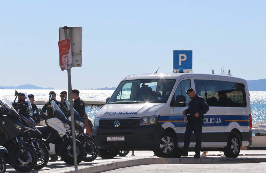 Split: Centar grada pod policijskim nadzorom zbog utakmice Hajduk - Ajax 