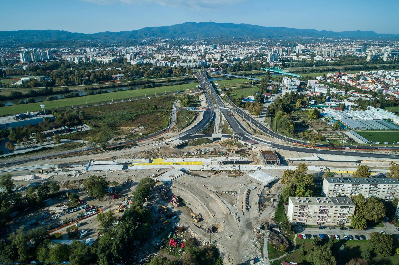 Fotografije iz zraka: Polako se vide obrisi zagrebačkog rotora