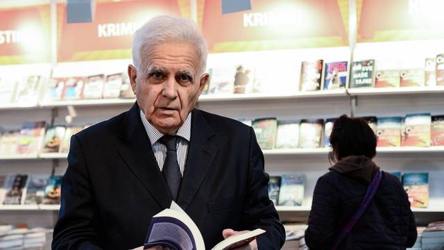 Zagreb: Mirko Galić na Interliberu predstavio novu knjigu "50 godina poslije"