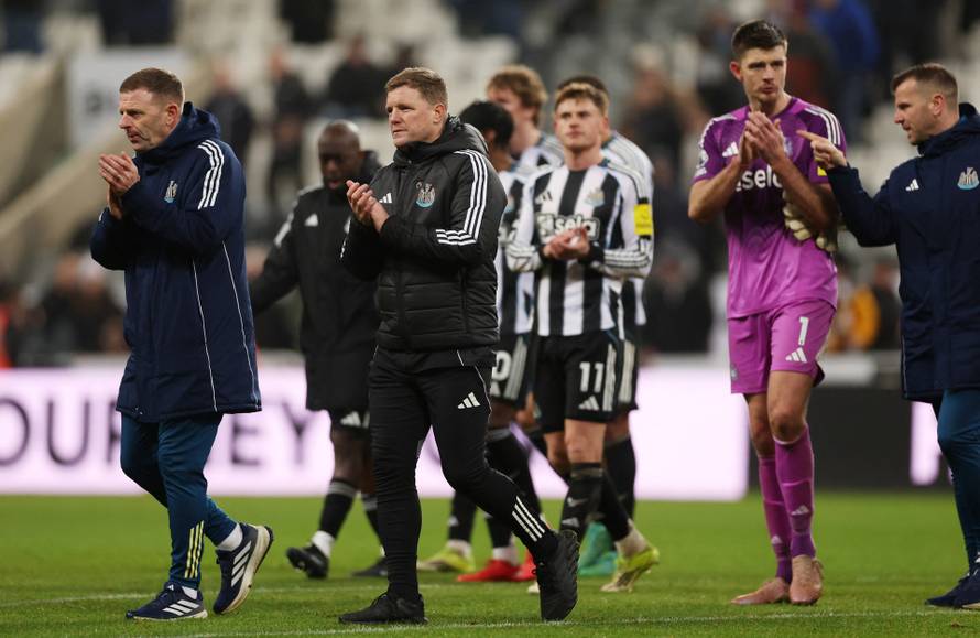 Premier League - Newcastle United v Brentford