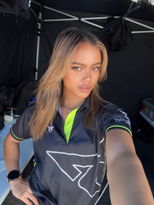 FOTO Bila je prva vozačica u McLarenu, a sada nastavlja rušiti predrasude u svijetu F1