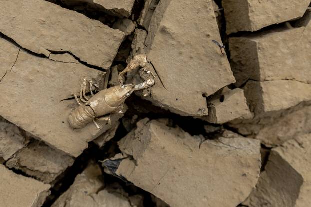Zbog remonta i održavanja hidroenergetskog sustava Vinodol ispražnjeno je Lokvarsko jezero