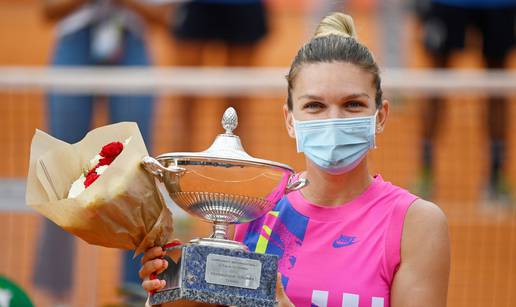 Simona je otpuhala Pliškovu u Rimu, Čehinja je predala finale