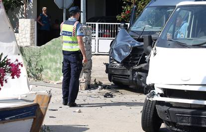 Sudarili se bus i kombi: Više ljudi ozlijeđeno, u bolnici su