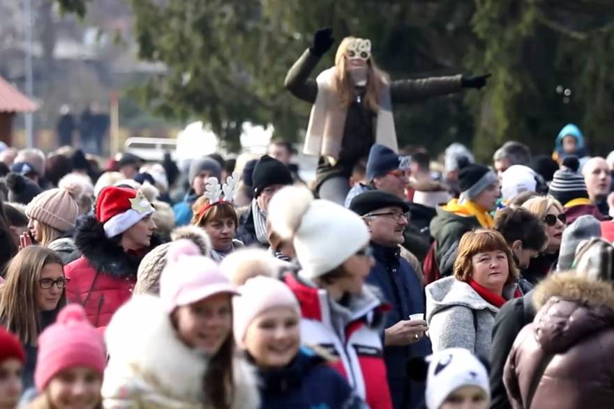 Ispraćaj Stare Godine u podne u Fužinama