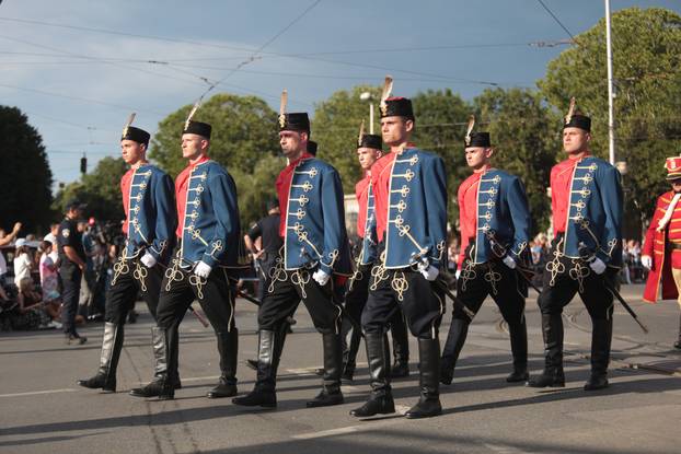 Zagreb: Svečani vojni mimohod u povodu 30 godina VRO Oluja