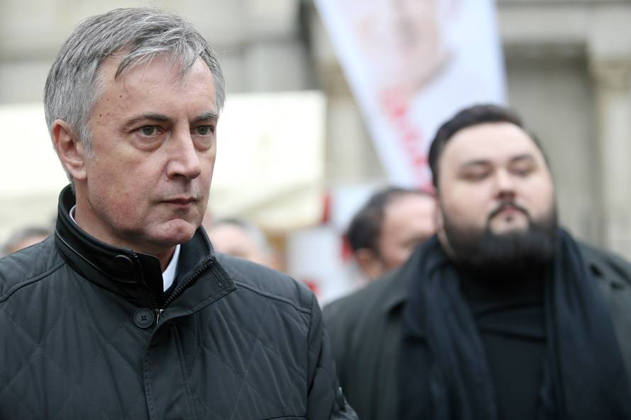 Jacques podržao Škoru, a za sate pjevanja javila se Kolinda