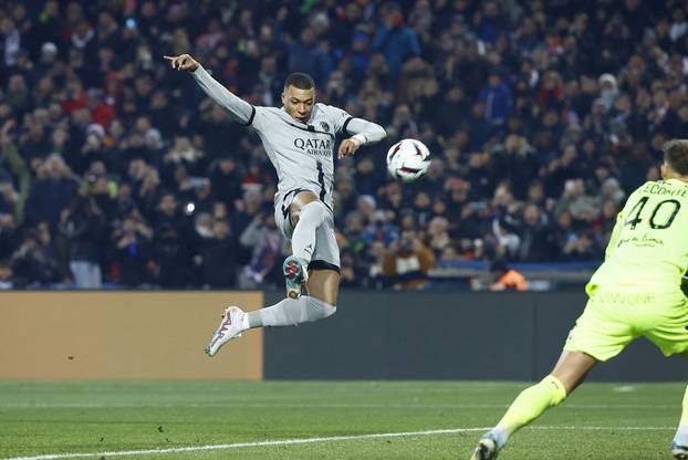 Ligue 1 - Montpellier v Paris St Germain