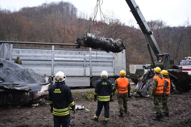 Dijelovi srušenog aviona MiG-21 pronađeni i prevoze se u Zagreb