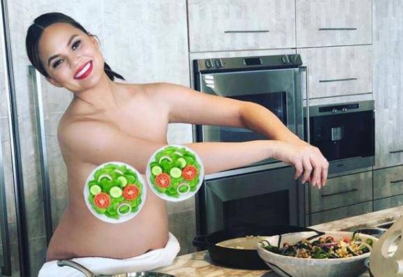 Nije ju sram ničega: Chrissy Teigen je pokazala podbradak