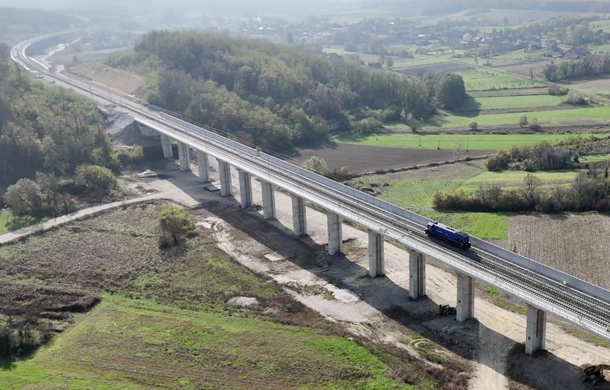 Pogledajte snimke: Ovo je novi dio pruge prema Koprivnici,  megaprojekt vrijedi 350 mil. €