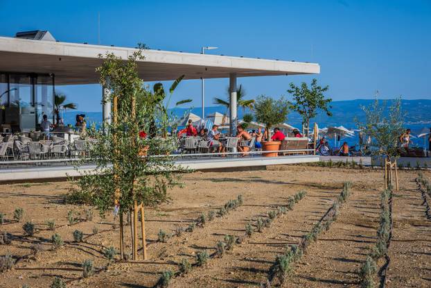 Split: Novootvoreni kafići na Žnjanskom platou: Gaal i Central Beach