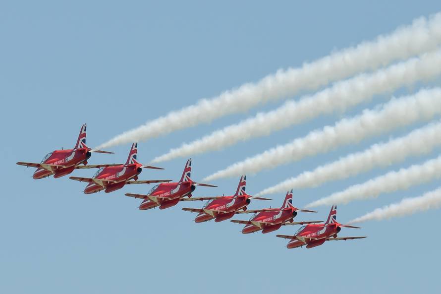Kraljevska grupa Red Arrows posjetila je naša Krila Oluje