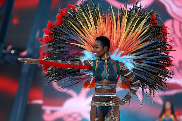 Model Maria Borges presents a creation during the 2016 Victoria's Secret Fashion Show at the Grand Palais in Paris