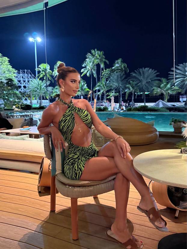 FOTO Wow, kakvo tijelo! Naša influencerica Lara pokazala liniju od koje svima pada vilica