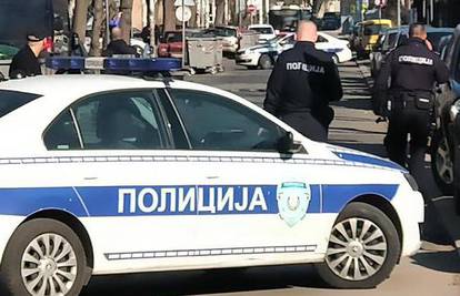 Užas u Srbiji: Muškarac oštrim predmetom ubo ženu u vrat u trgovačkom centru u Beogradu