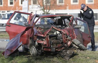 Osijek: Žena je poginula u sudaru kamiona i Fiata 