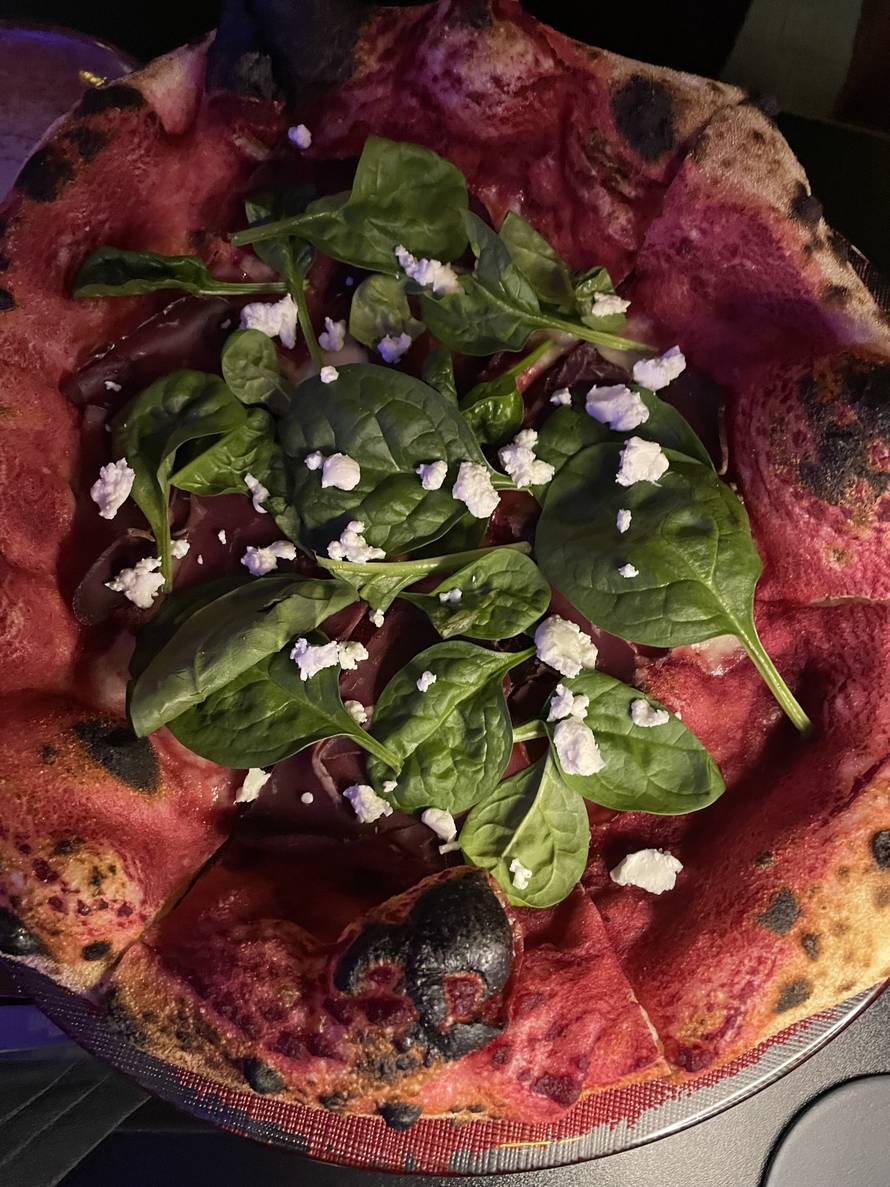 Grof Lovski zajedno sa Franko's pizzerijom izbacio novu pizzu: 'Divljač i cikla su super spoj!'