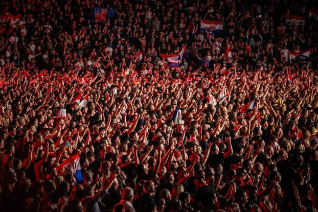 Šibenik: Koncert Marka Perkovića Thomsona na Šibenskom Šubićevcu