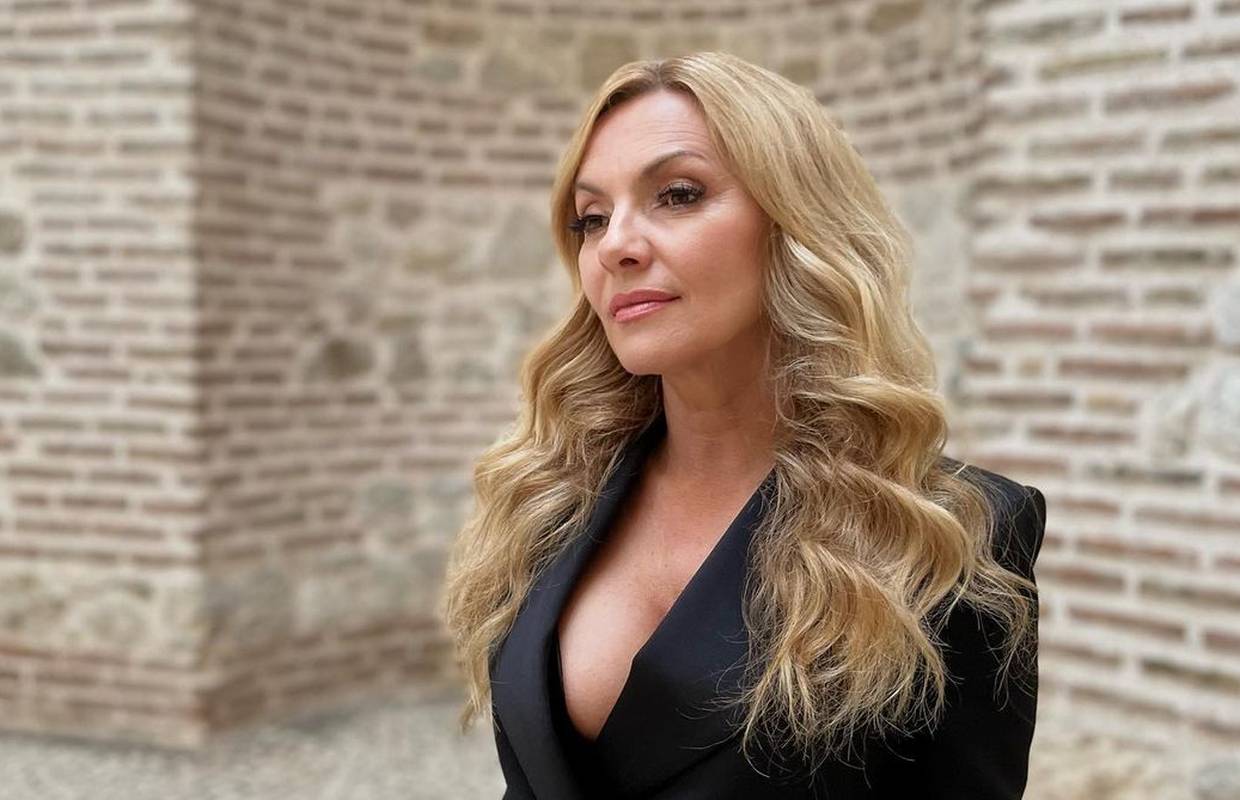 Vlatka Pokos pokazala golu fotku iz mladosti: 'Božice naša'