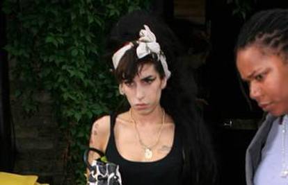 Amy Winehouse se sastala s odvjetnicima za razvod