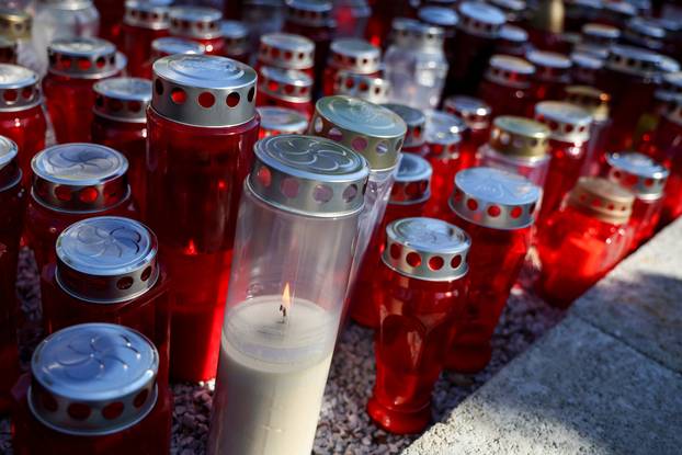 Zagreb: Svi sveti groblja poznatih osoba