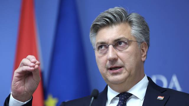 Zagreb: Izjava Andreja Plenkovića nakon sastanka parlamentarne većine