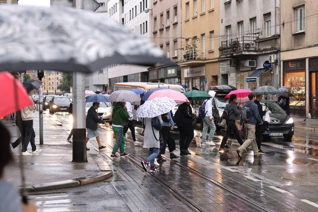 Zagreb: Ciklona donijela kišu i nestabilno vrijeme
