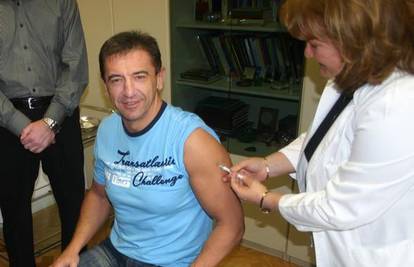 Milinović otkazao 1,1 mil. doza cjepiva protiv H1N1