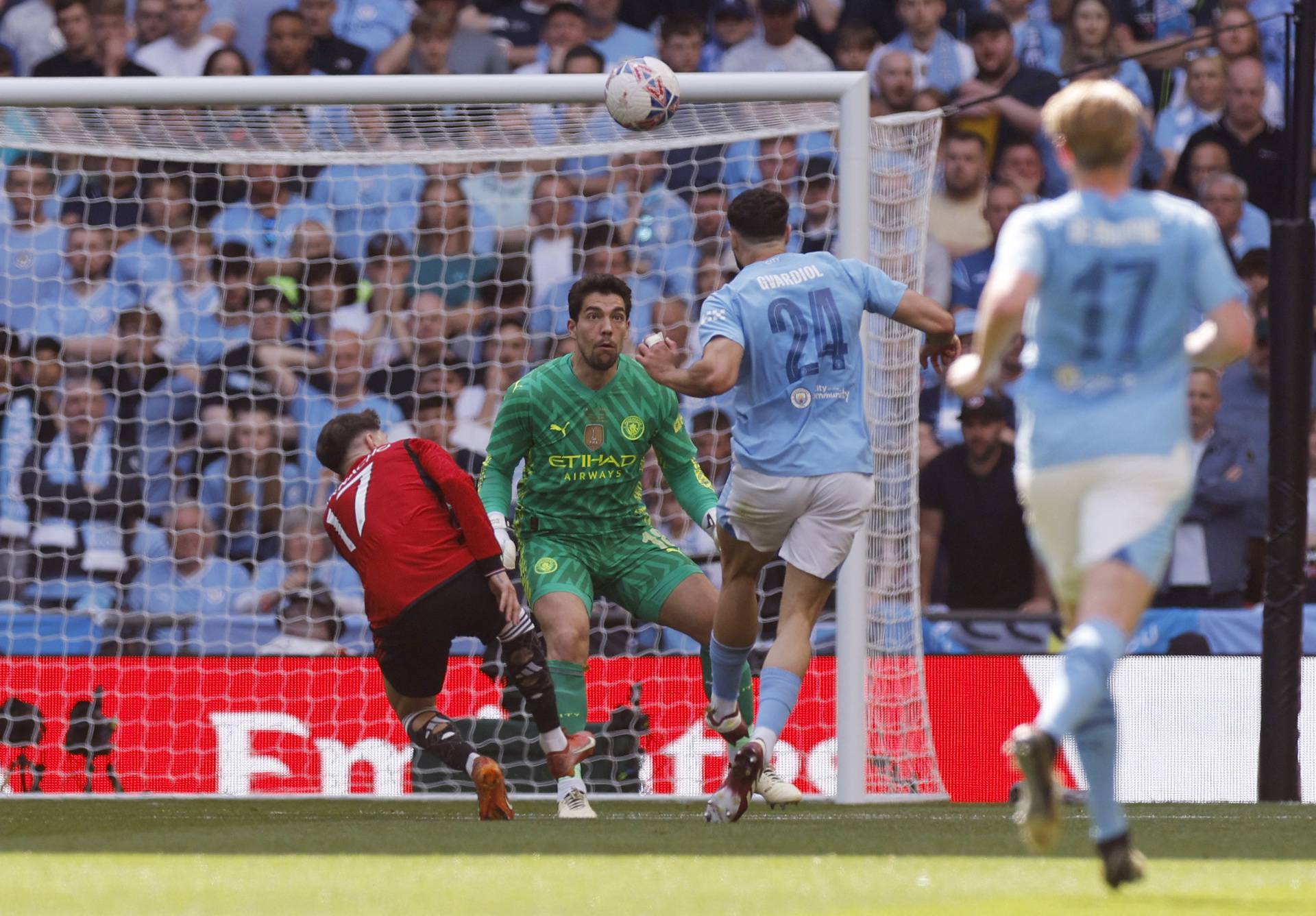 FA Cup - Final - Manchester City v Manchester United