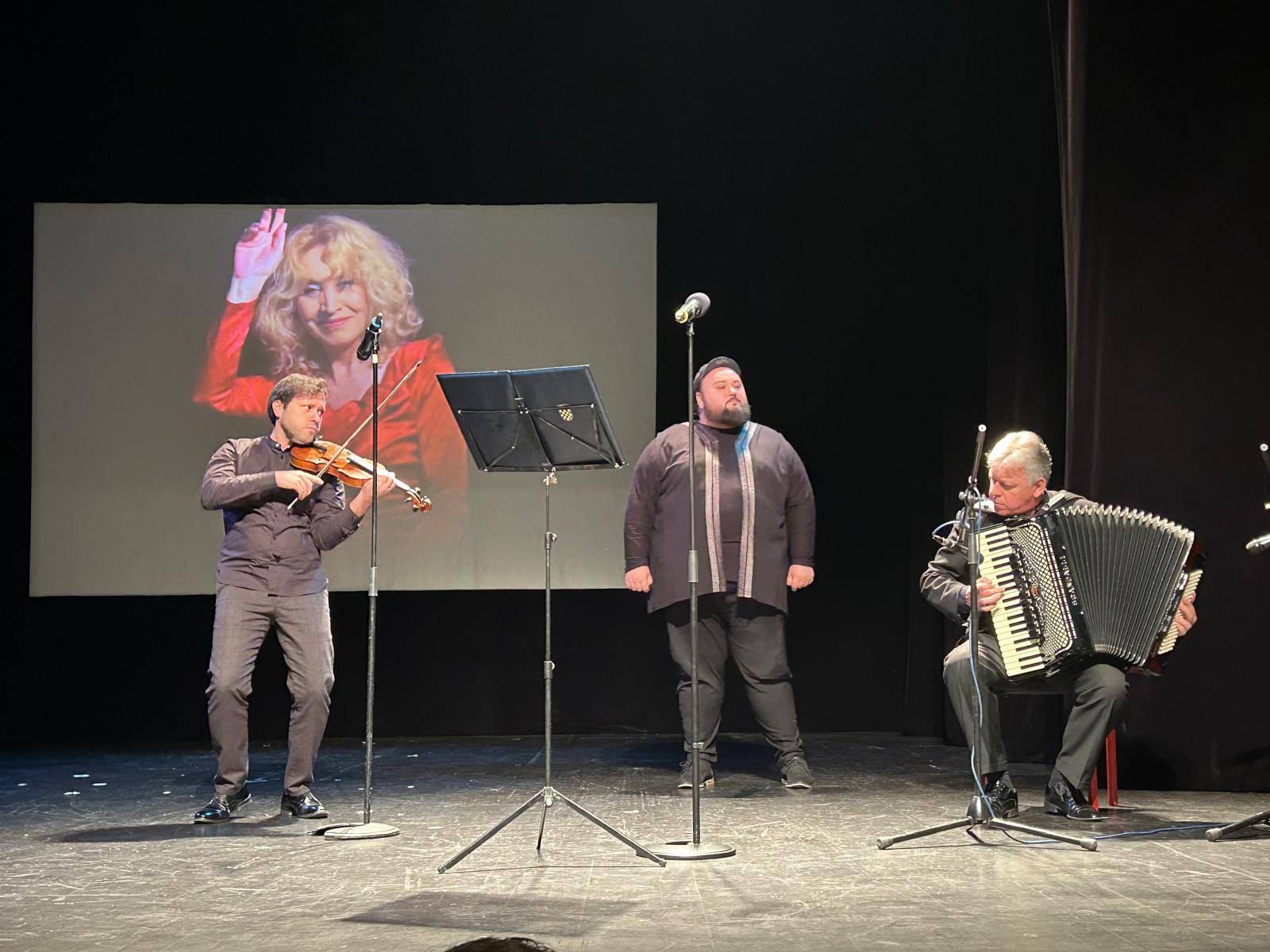 VIDEO Obitelj i prijatelji došli na komemoraciju za Kostadinku Velkovsku: Jacques je pjevao...