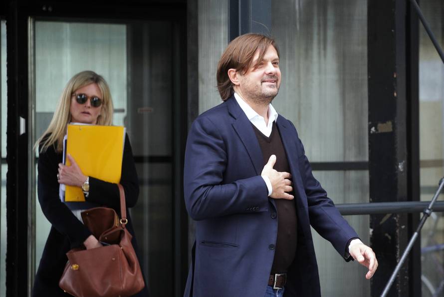 Seve je mlada ostala bez oca, a sa sestrom Zdenkom ne priča