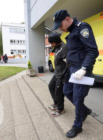 Äakovec: Policija privodi migrante nakon pruÅ¾anja lijeÄniÄke pomoÄi