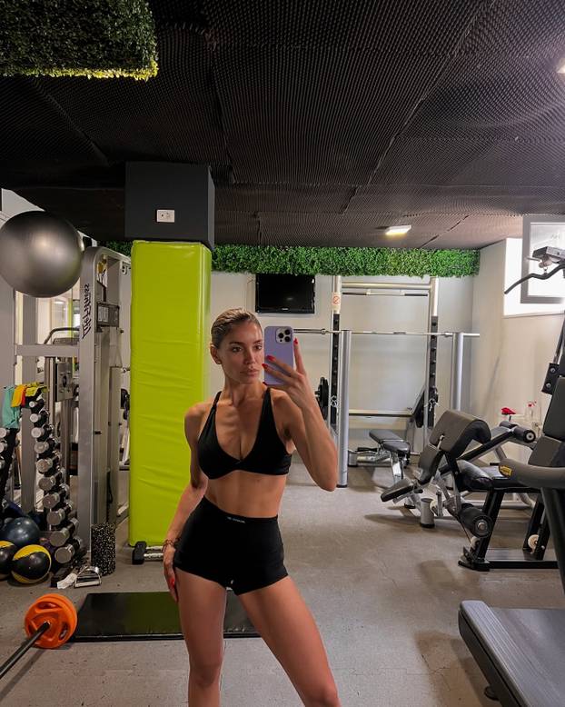 FOTO Presice srpskog kluba su krcate. Nitko ne zna zašto... E da, ovo je glasnogovornica